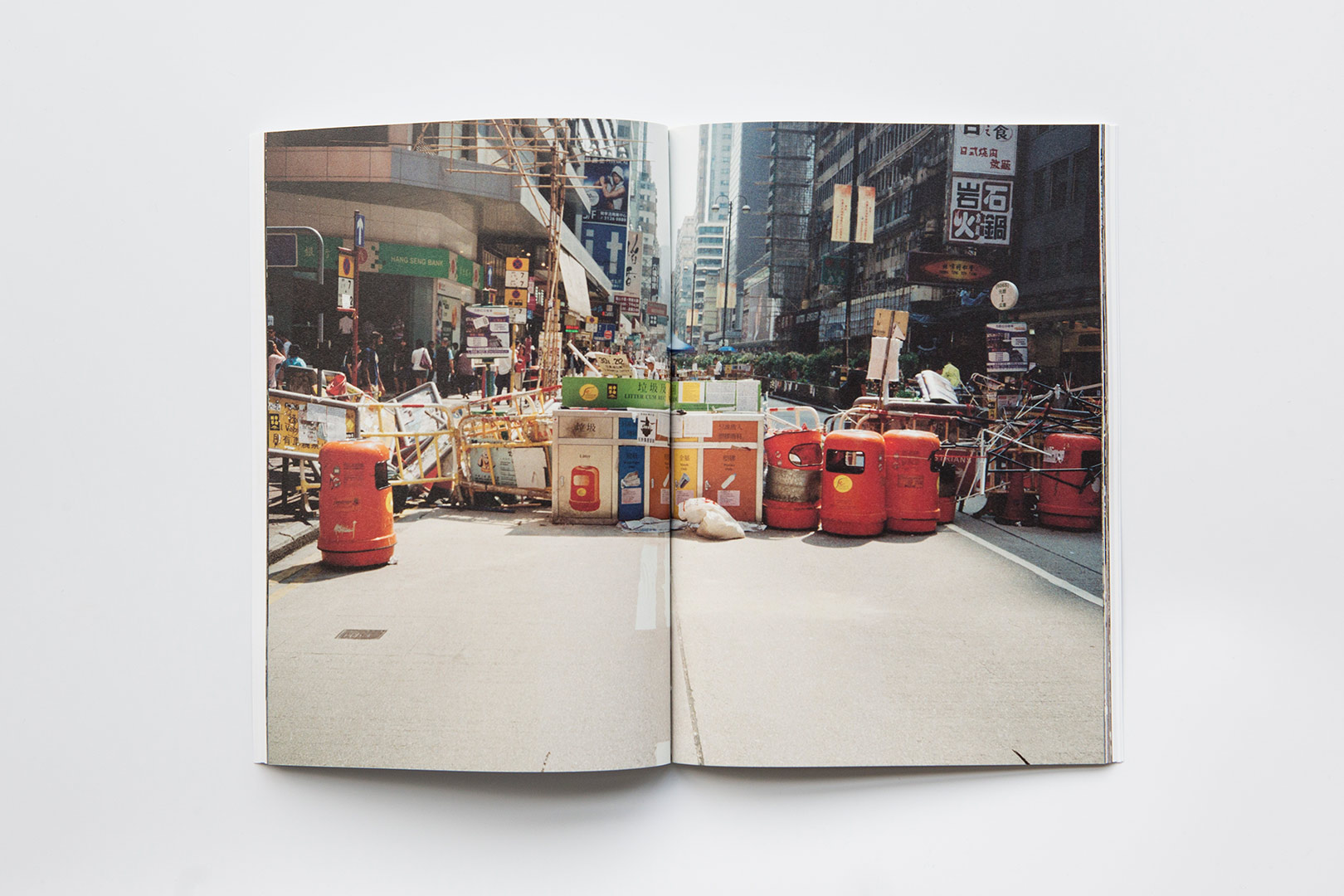 Lele Saveri – Hong Kong Barricades | Humboldt Books