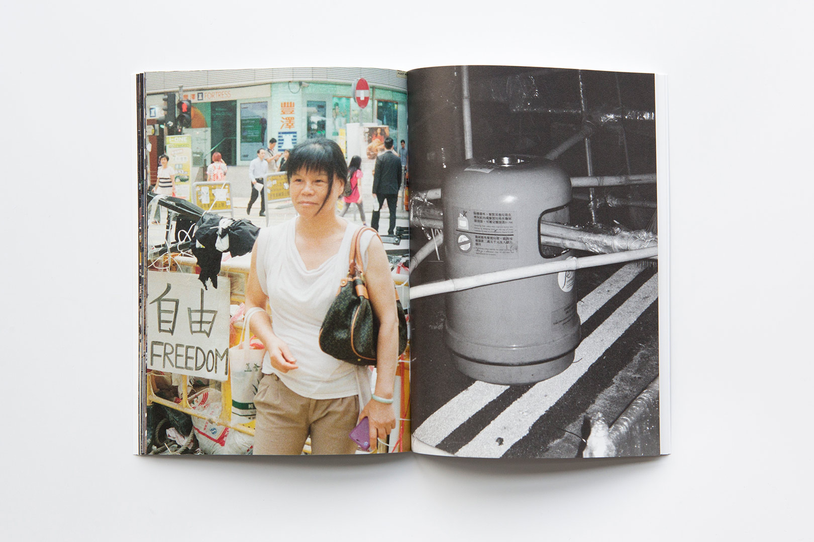 Lele Saveri – Hong Kong Barricades | Humboldt Books